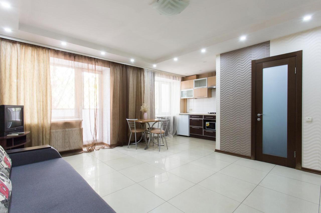 Botanical Garden Area Apartment Kharkiv Exterior photo