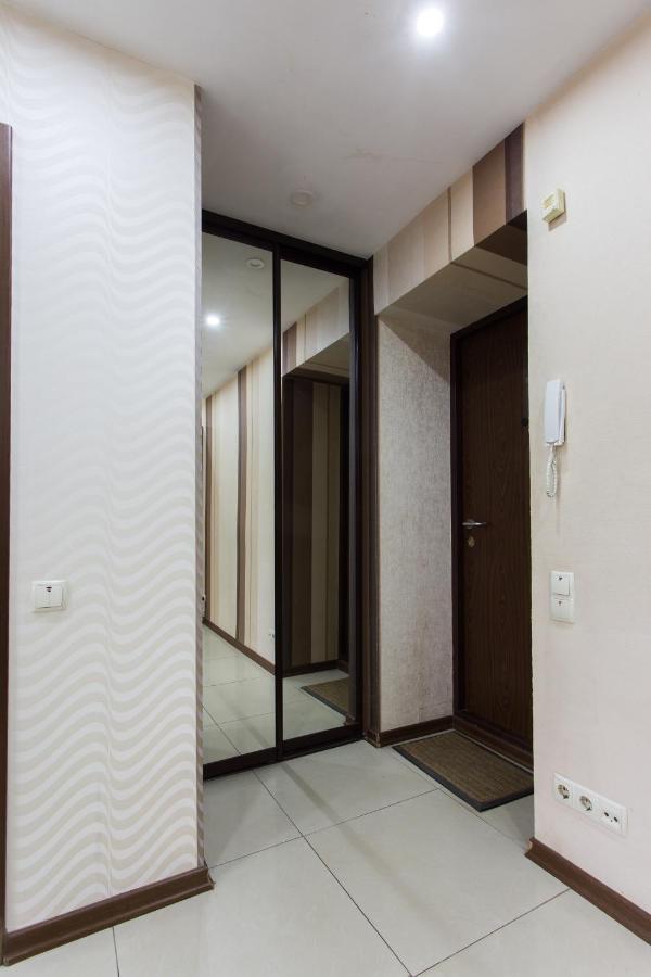 Botanical Garden Area Apartment Kharkiv Exterior photo
